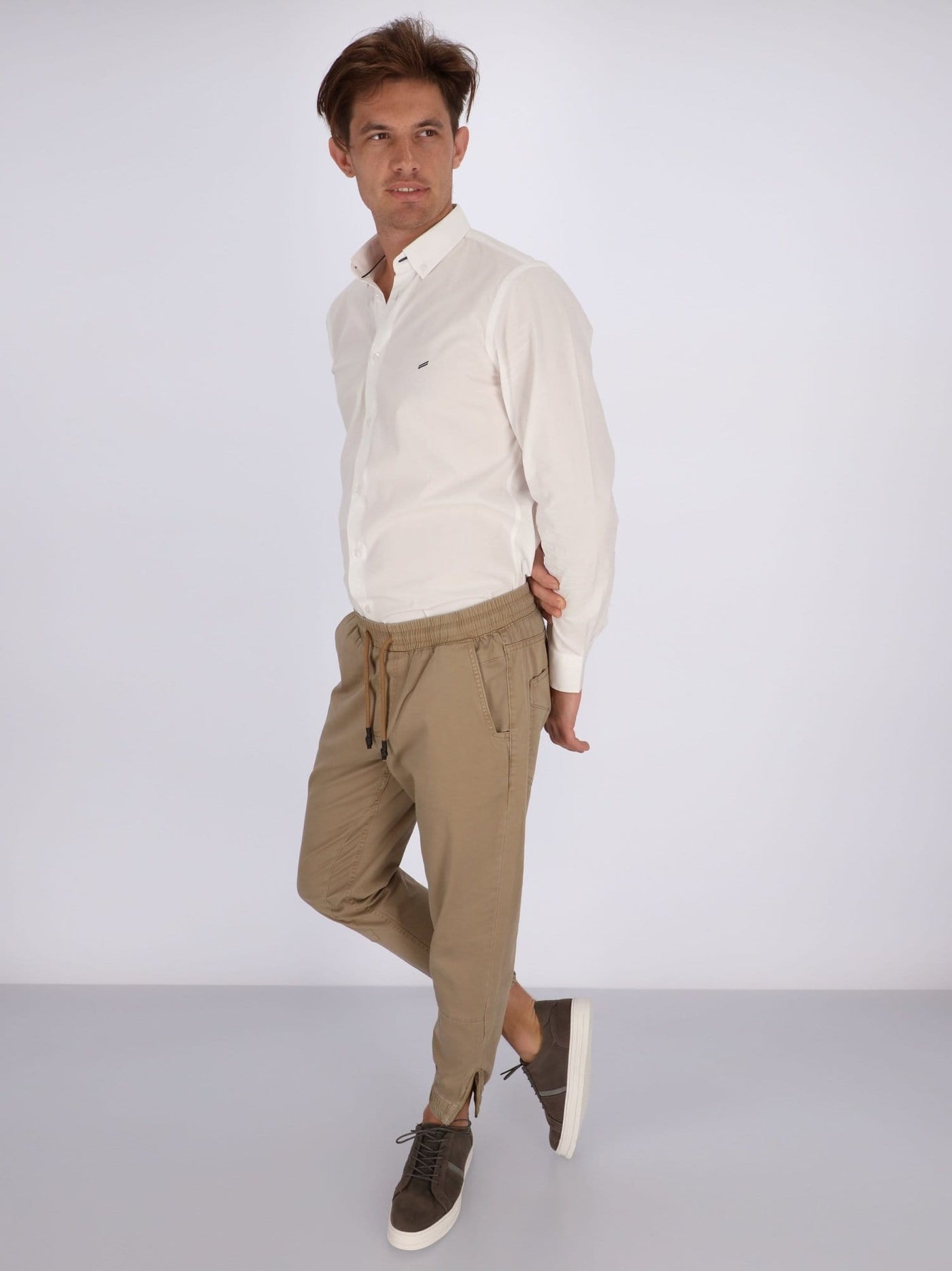 OR Pants & Shorts Camel / 30 Drawstring Jogger Pants