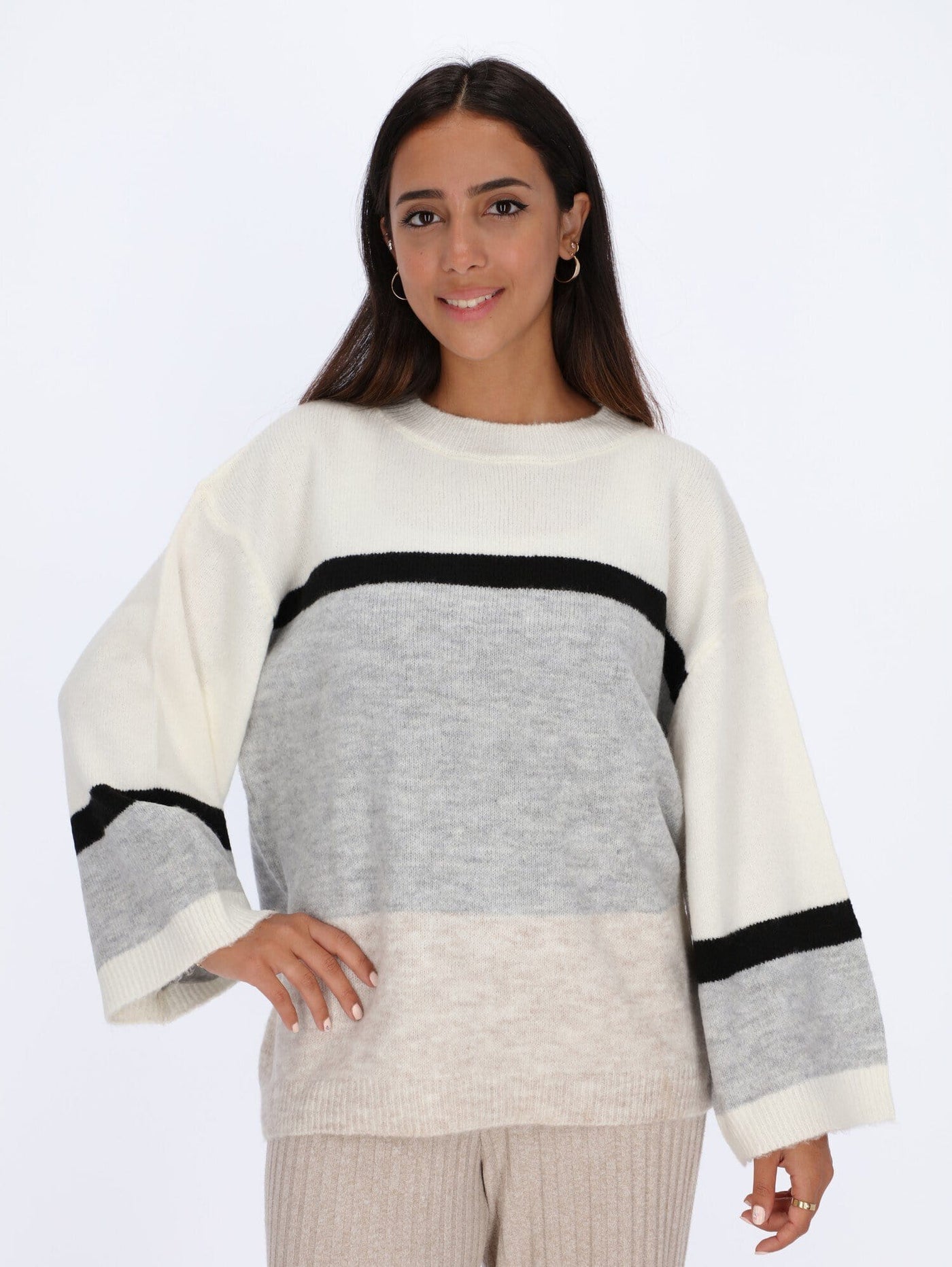 OR Knitwear Dropped Shoulder Color-Block Pullover