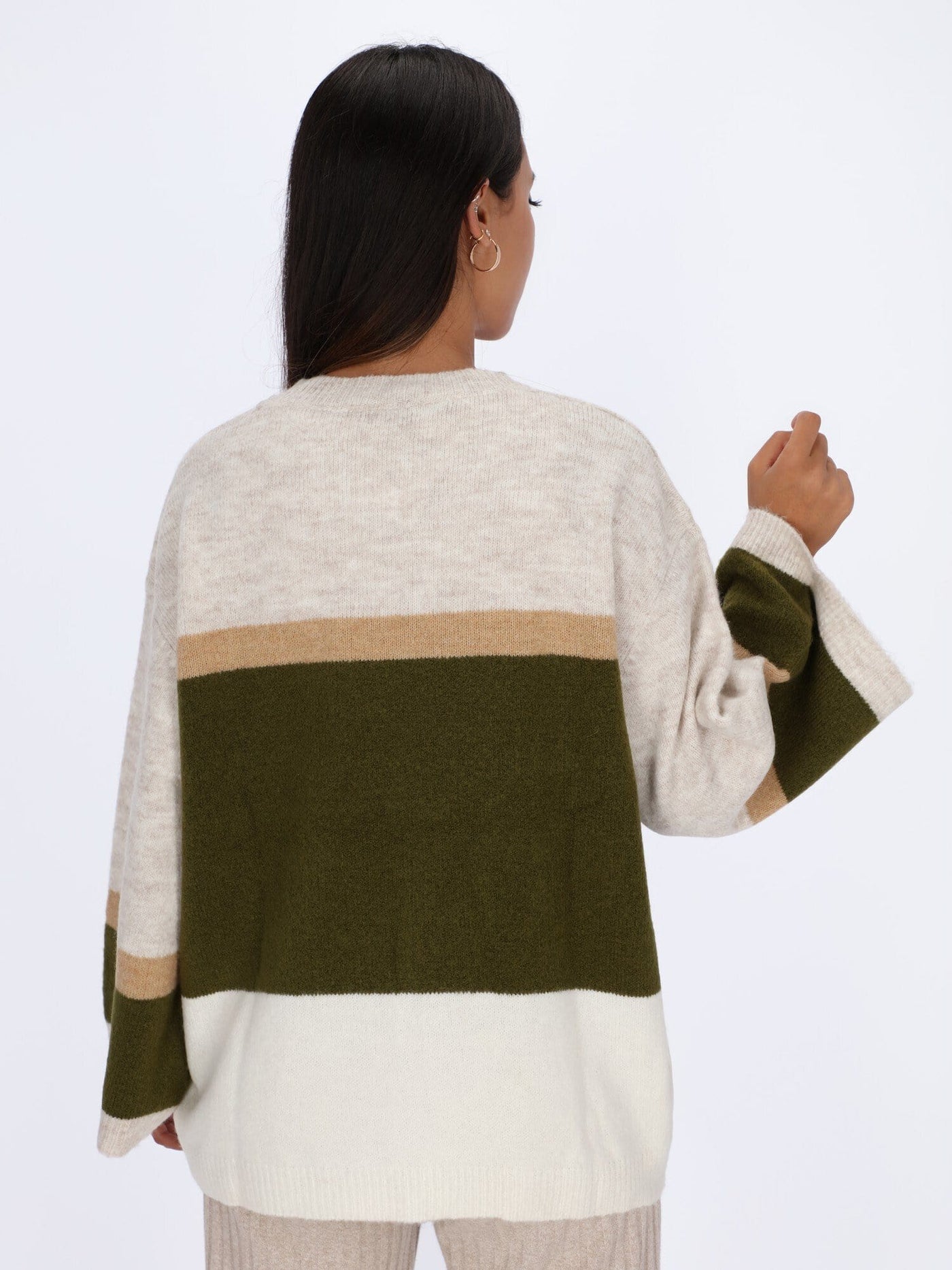 OR Knitwear Dropped Shoulder Color-Block Pullover