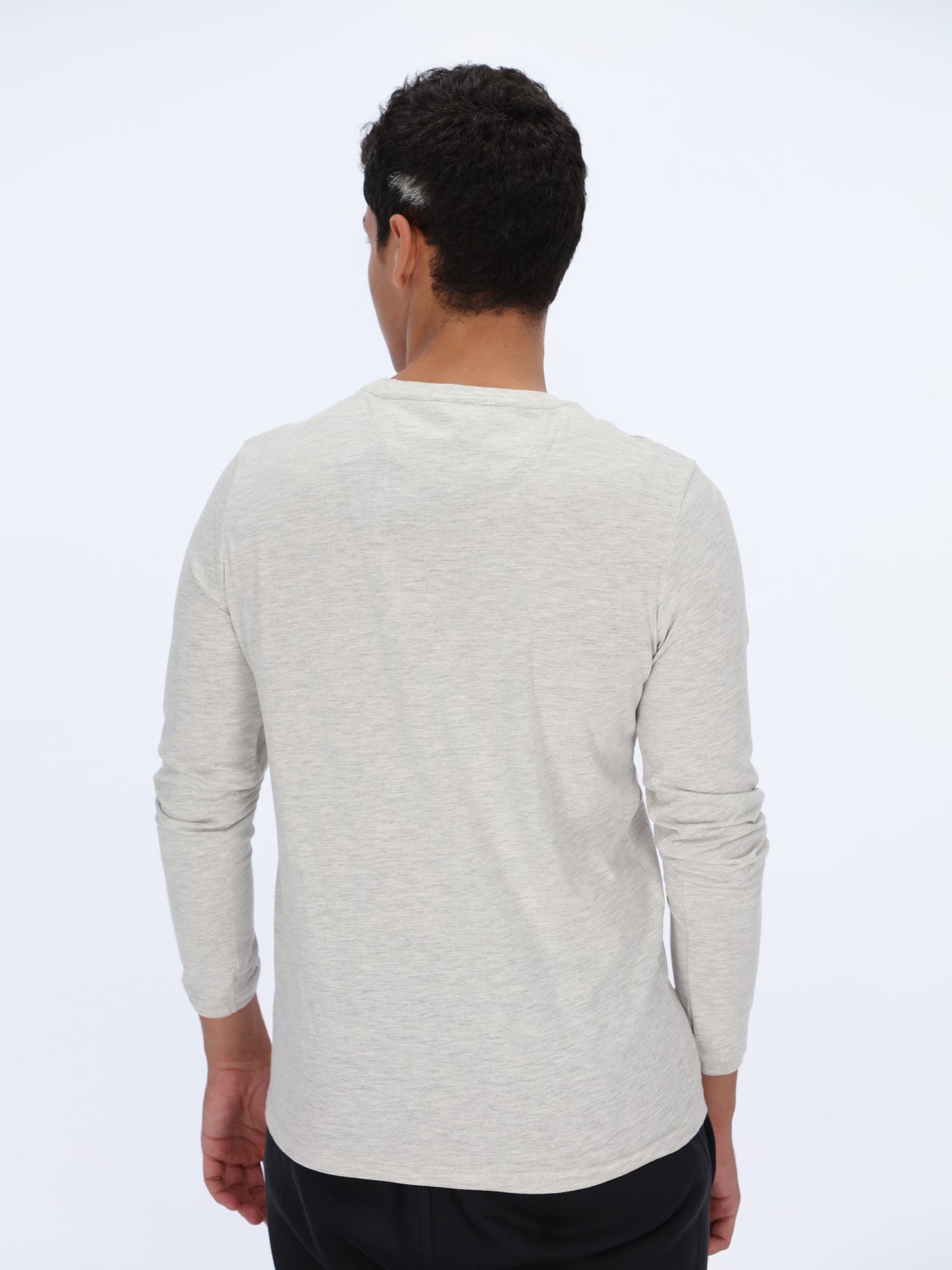 Basic T-shirt with Long Sleeves