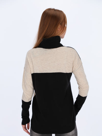 Bi-tone Pullover