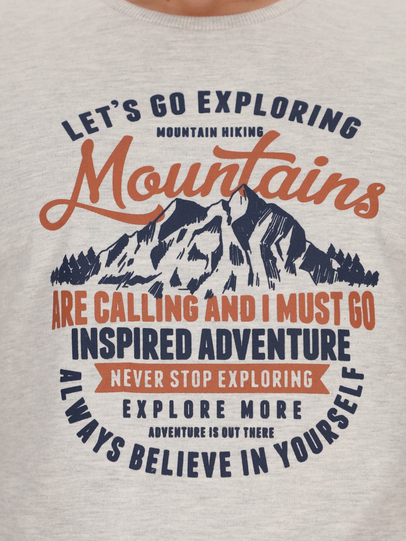 Explore Mountains Printed Sweatshirt