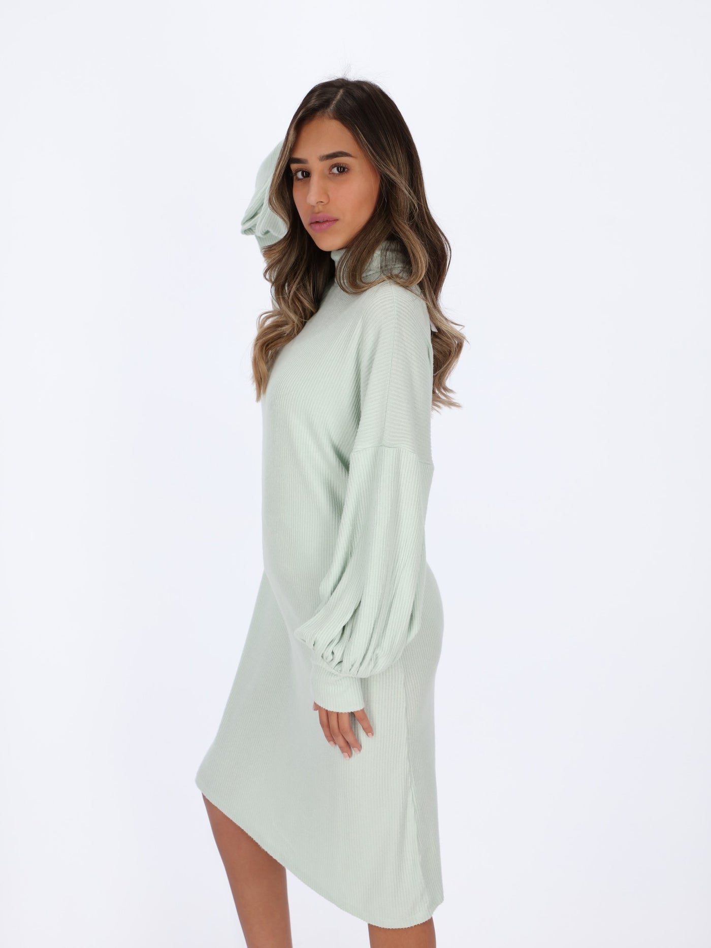 Mid-Length Dress with Puff Sleeves