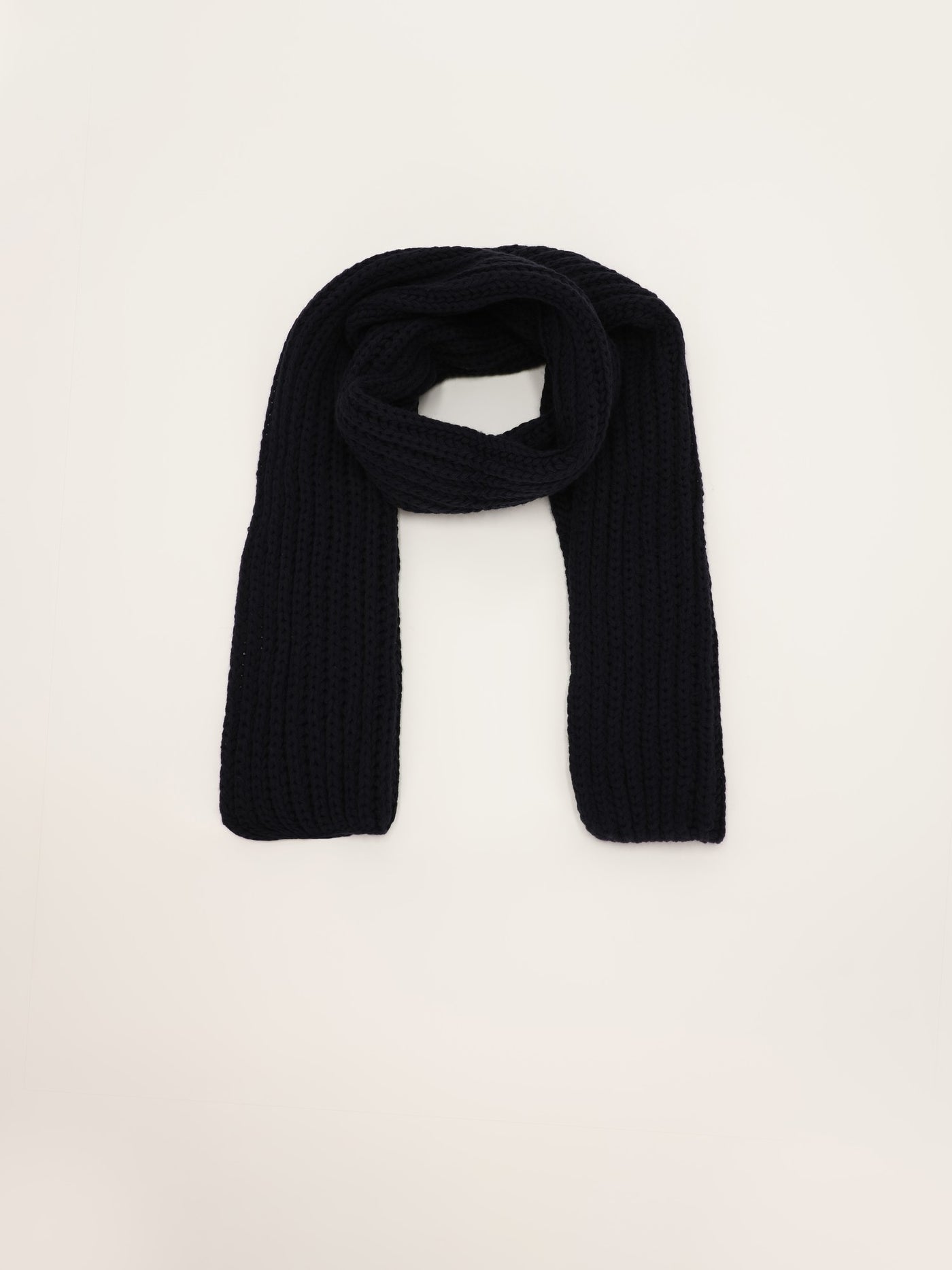 Basic Knitted Wool Scarf