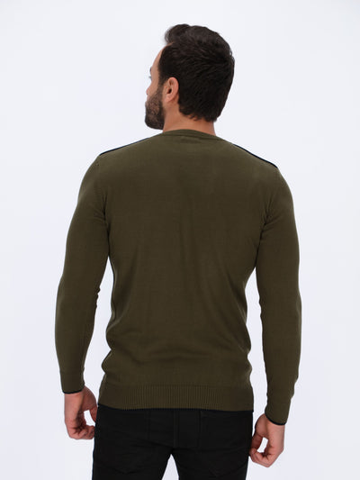 Basic Knitted Pullover with Shoulder Tapes